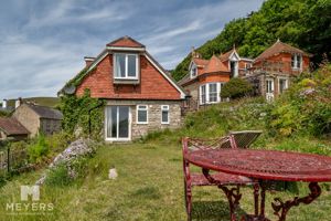 Photo 25- click for photo gallery